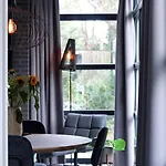 Delightful Luxury 2-bedroom In Nature Semesterbostad *