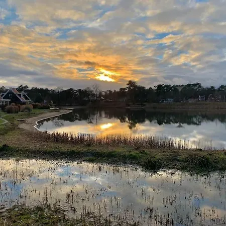 Delightful Luxury 2-bedroom In Nature Сasa de vacaciones