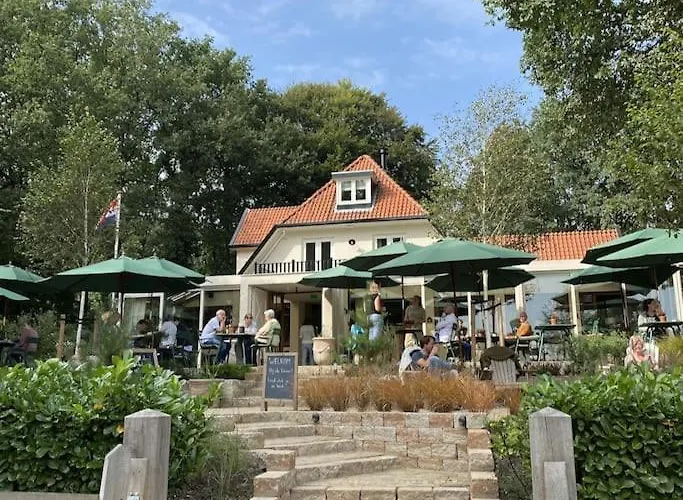 Delightful Luxury 2-bedroom In Nature Semesterbostad *