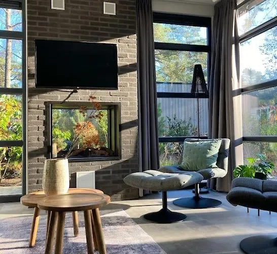 Delightful Luxury 2-bedroom In Nature